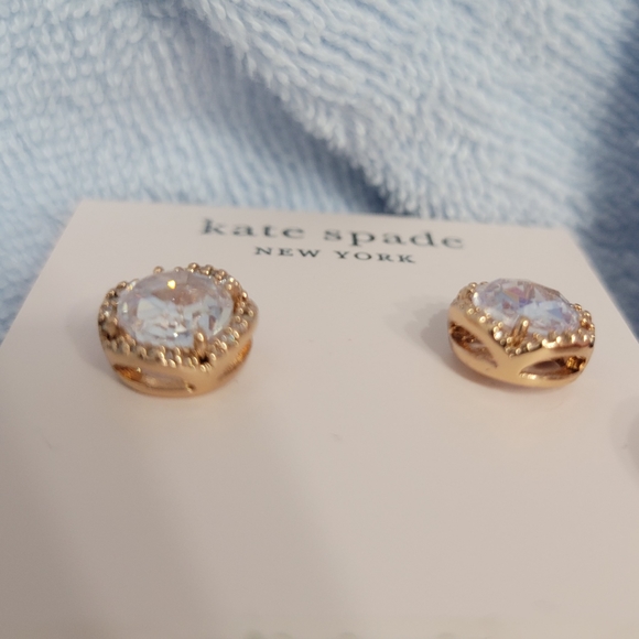 ♠️ KATE SPADE SPARKLE PAVE ROUND LARGE STUD - Picture 5 of 5